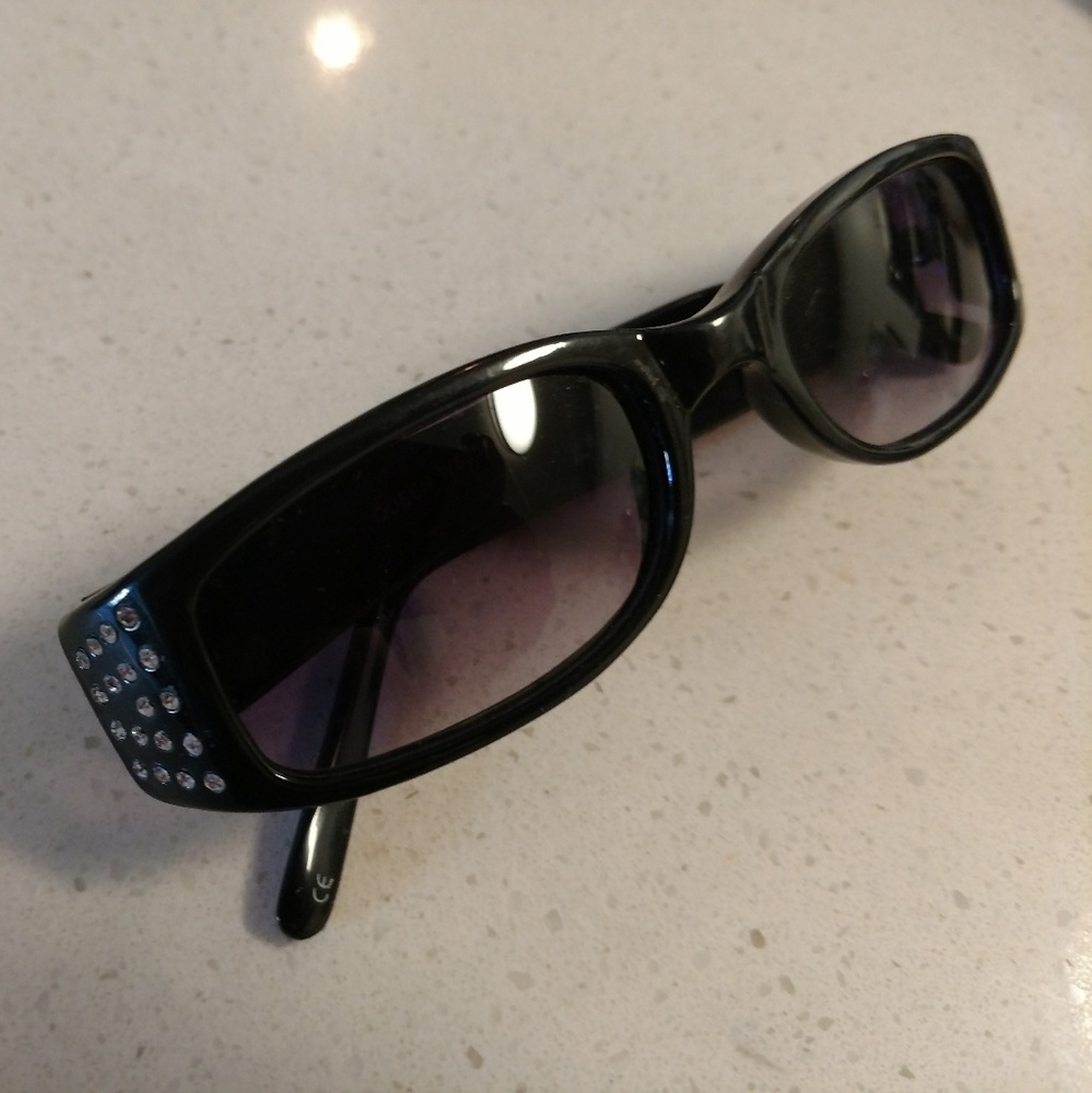 queen cat eye gucci look alike sunglasses